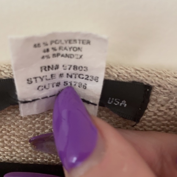 Long light sweater - Picture 3 of 5